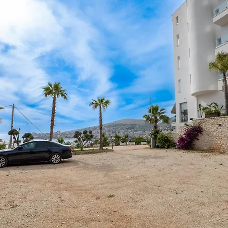 Hotel Teuta 4*
