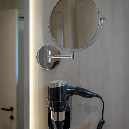 Hotel Teuta 4*