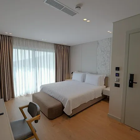 Teuta Hotel